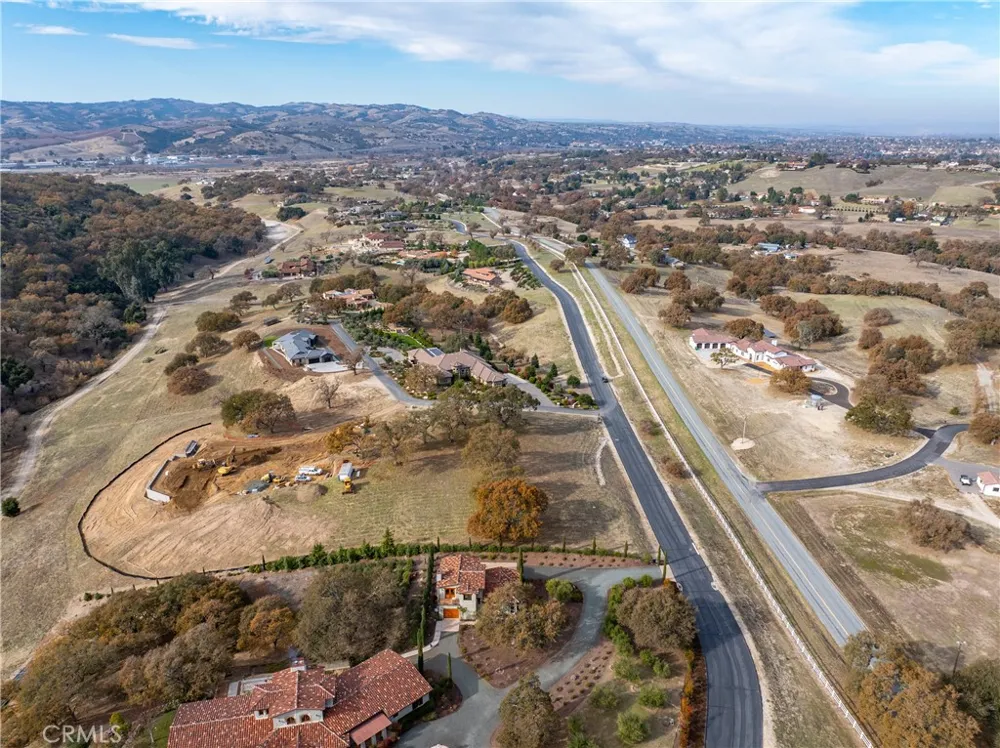 2725 Warm Springs Templeton, CA 93465