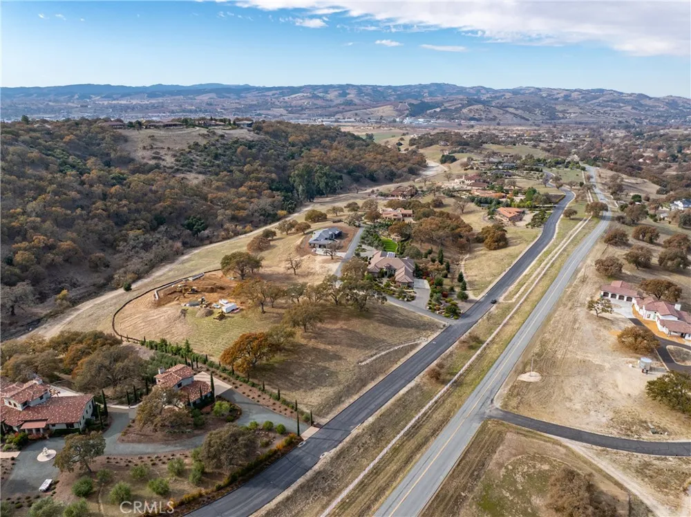 2725 Warm Springs Templeton, CA 93465