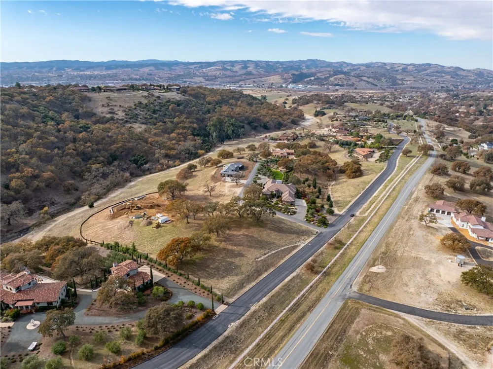 2725 Warm Springs Templeton, CA 93465