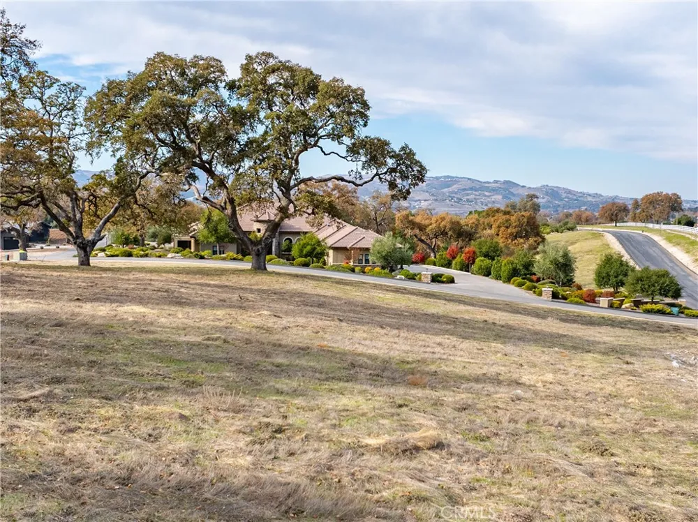 2725 Warm Springs Templeton, CA 93465