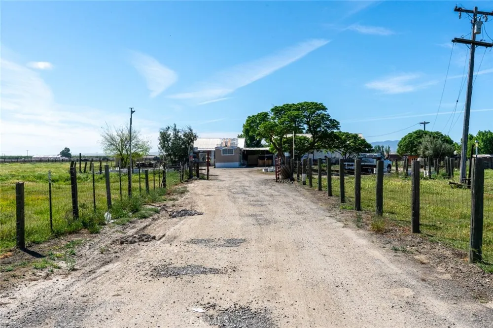 23429 Highway 152 Los Banos, CA 93635
