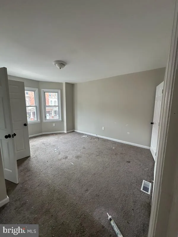 26 COLONIAL AVENUE Trenton, NJ 08618