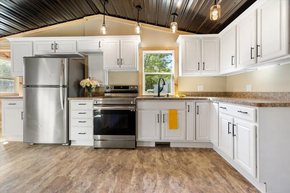 136 Pleasant Drive Six Lakes, MI 48886