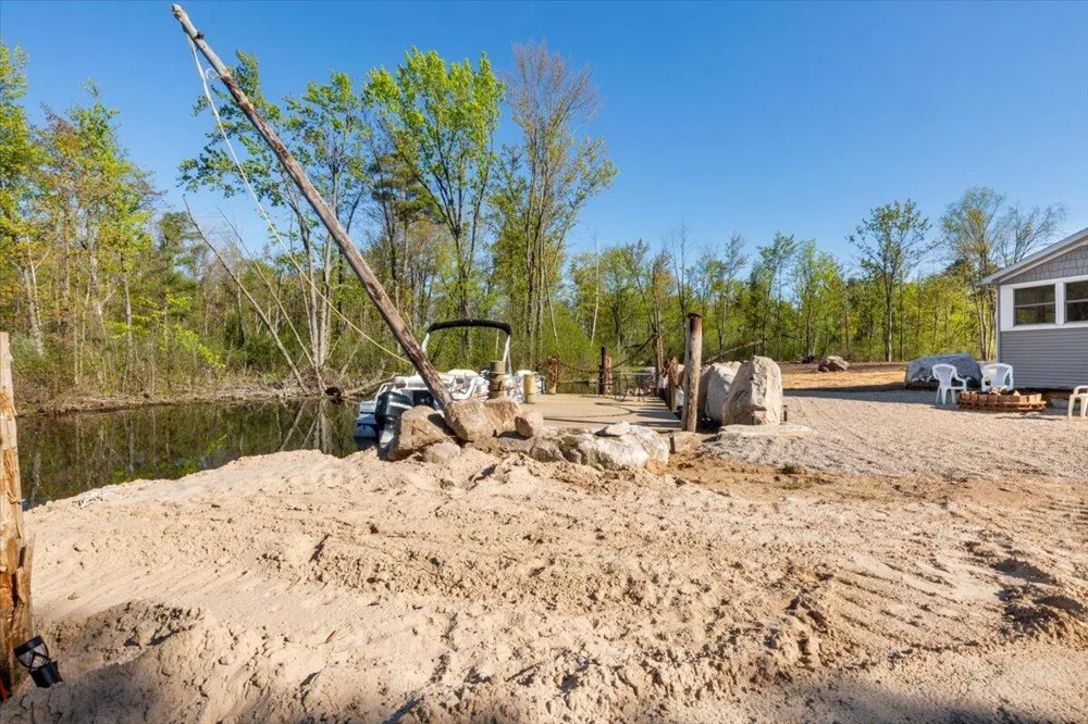 136 Pleasant Drive Six Lakes, MI 48886