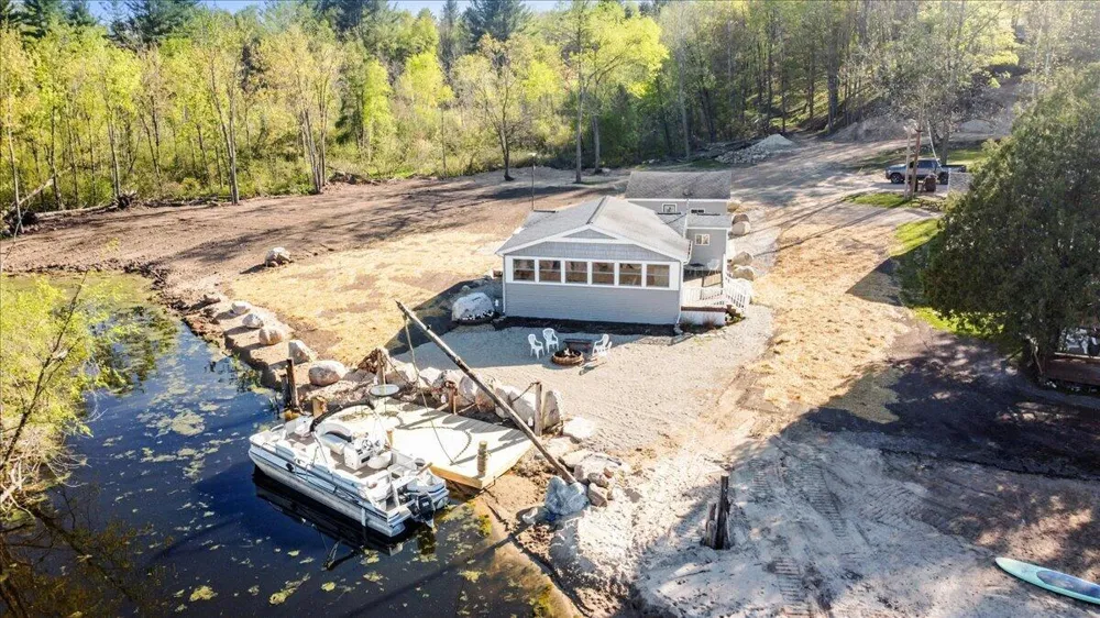 136 Pleasant Drive Six Lakes, MI 48886