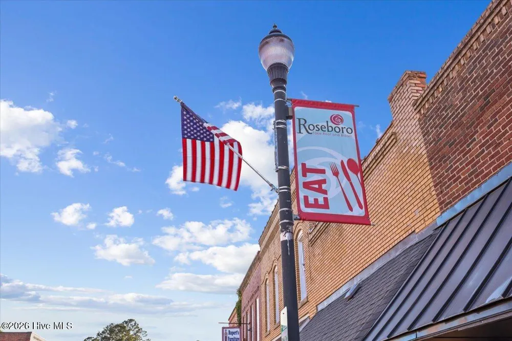 305 West Street Roseboro, NC 28382