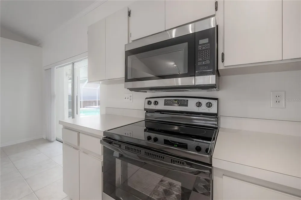 15121 HEATHRIDGE DRIVE Tampa, FL 33625