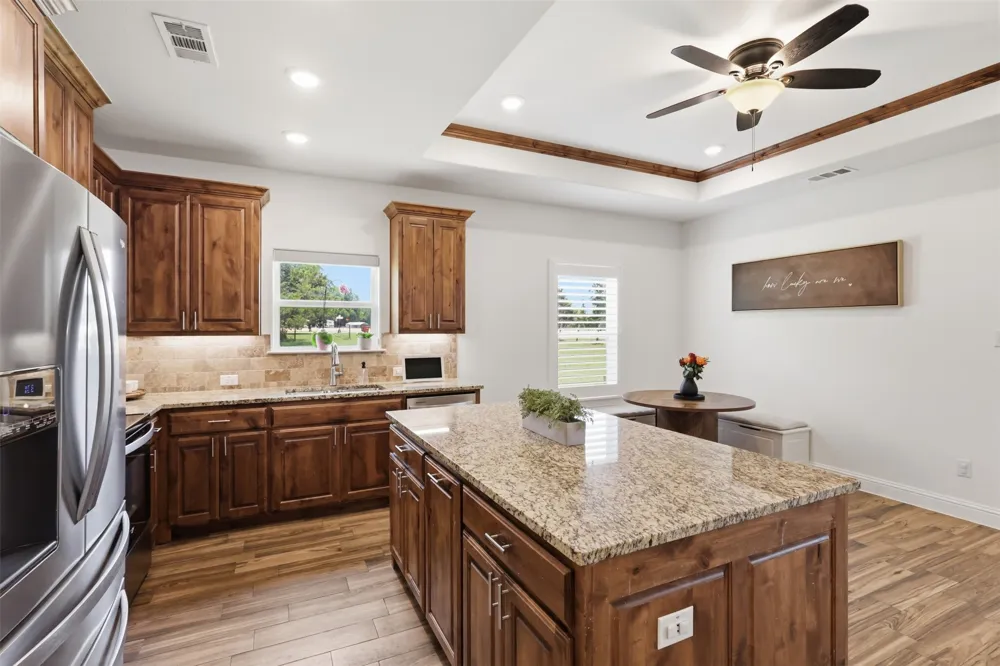1501 Business Highway 121 Trenton, TX 75490