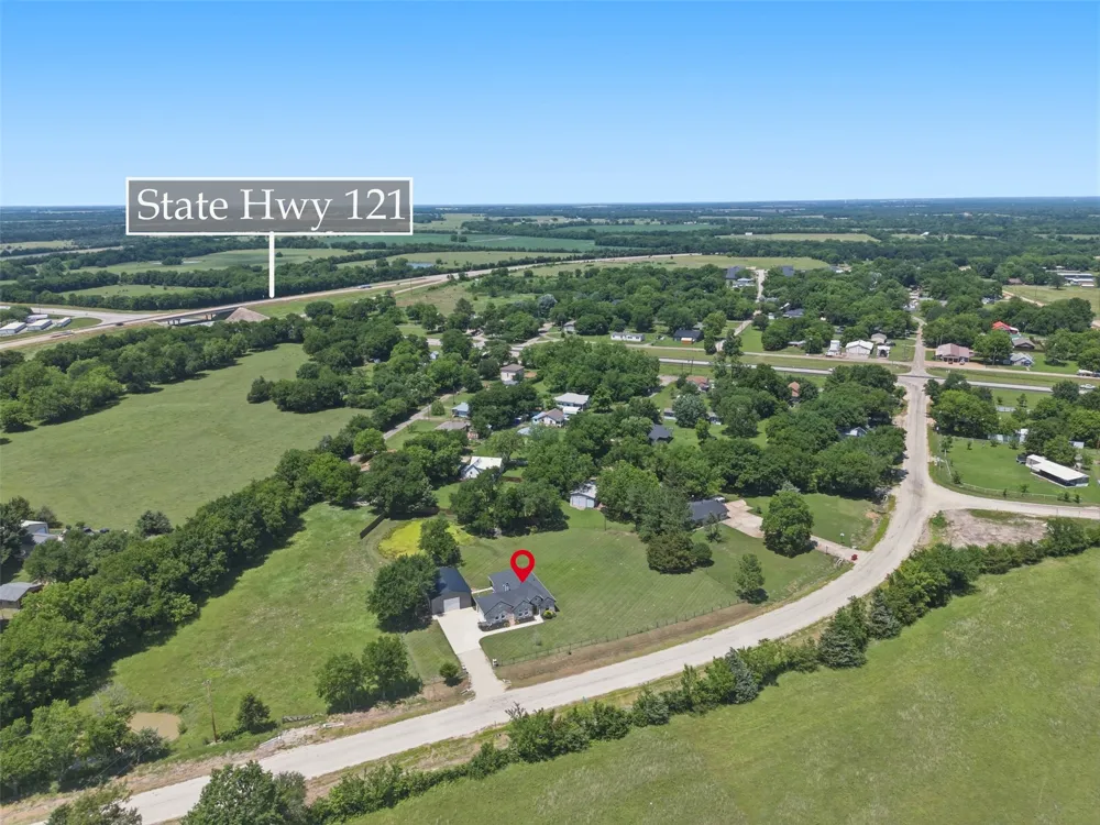 1501 Business Highway 121 Trenton, TX 75490