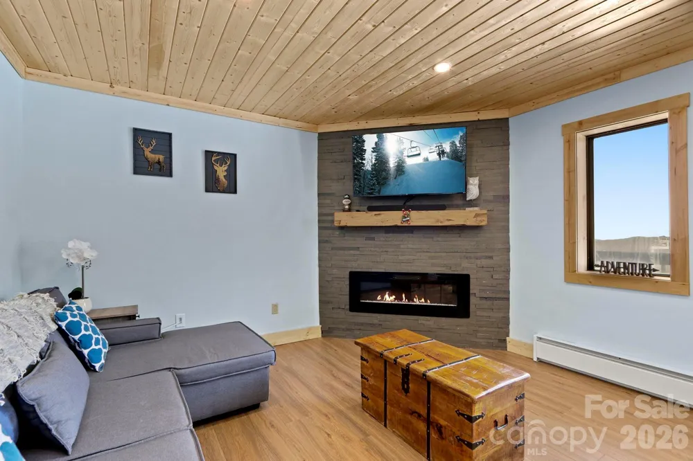 104 Sugar Ski Drive Banner Elk, NC 28604