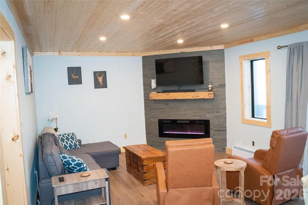 104 Sugar Ski Drive Banner Elk, NC 28604