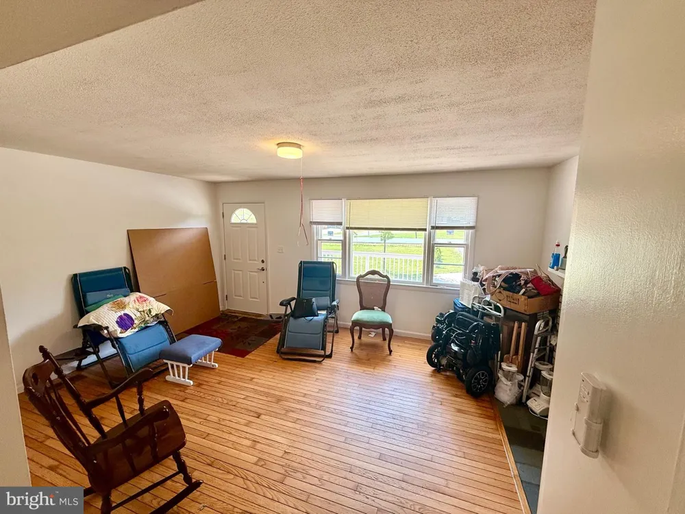 11713 BRADLEY FOREST ROAD Manassas, VA 20112