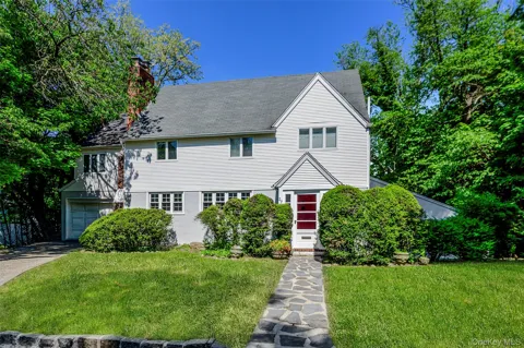 27 Ridge Drive E