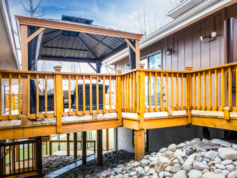8838 Lakeshore Trail Atlanta, MI 49709