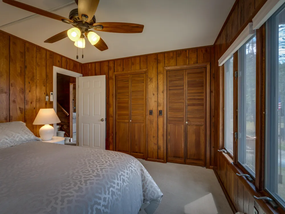 8838 Lakeshore Trail Atlanta, MI 49709
