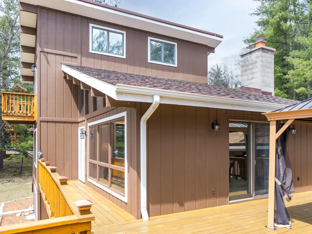8838 Lakeshore Trail Atlanta, MI 49709