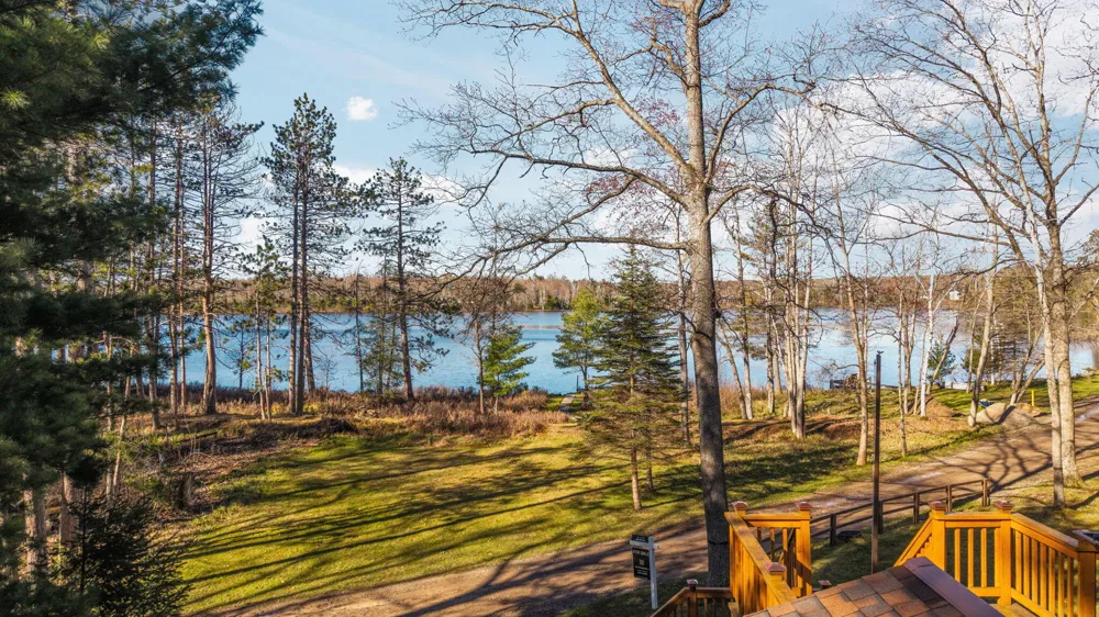 8838 Lakeshore Trail Atlanta, MI 49709