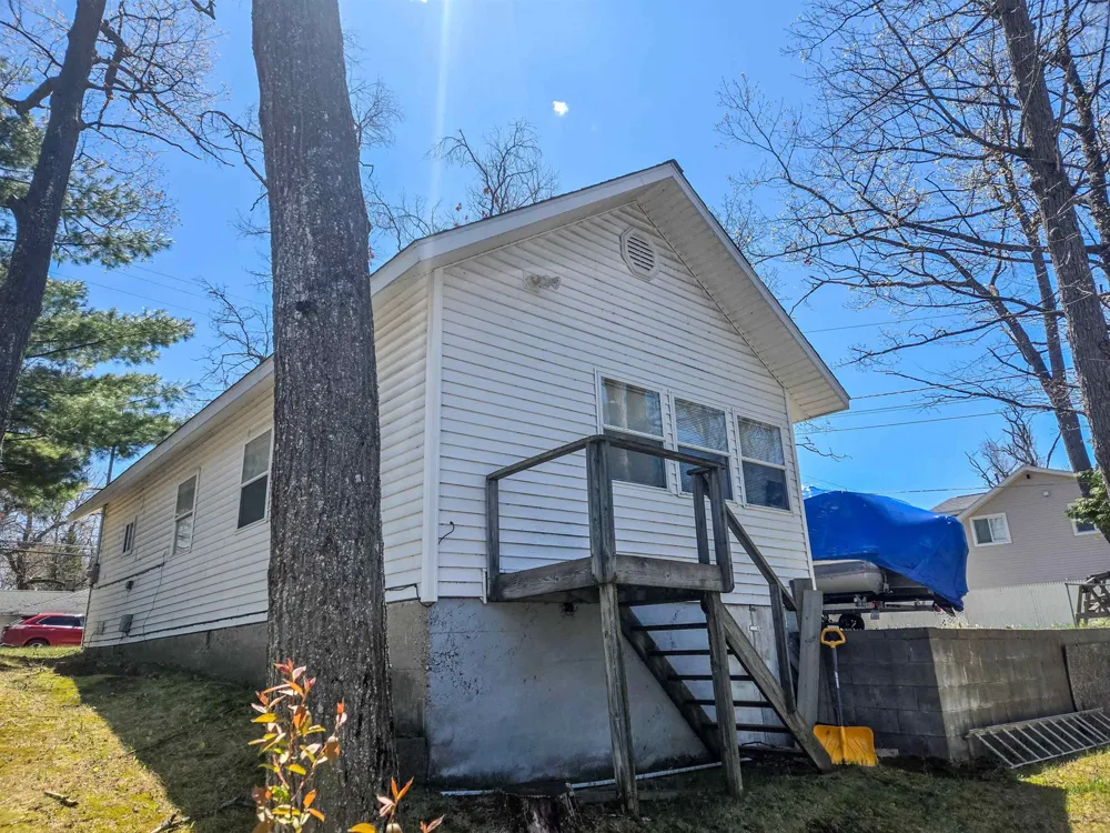 121 E Houghton Lake Drive Denton Township, MI 48651