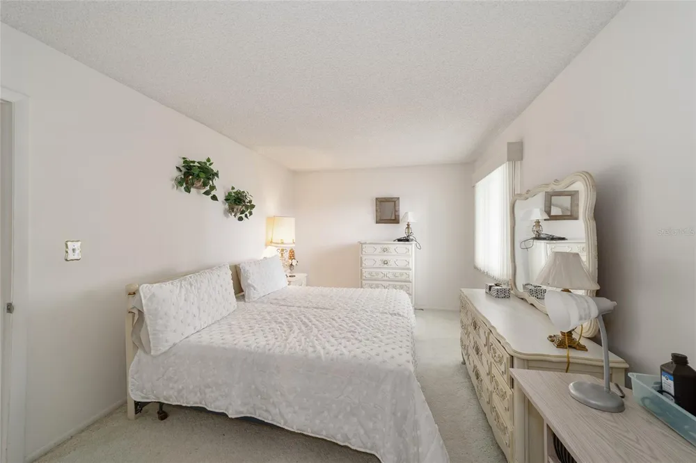 557 MIDWAY DRIVE #B ocala, FL 34472