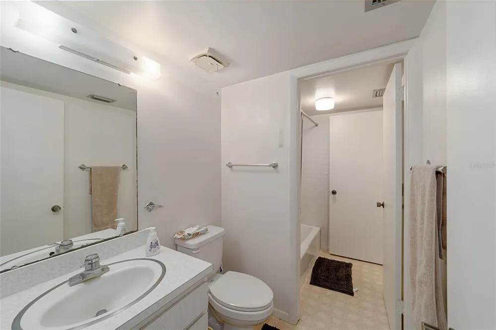 557 MIDWAY DRIVE #B ocala, FL 34472
