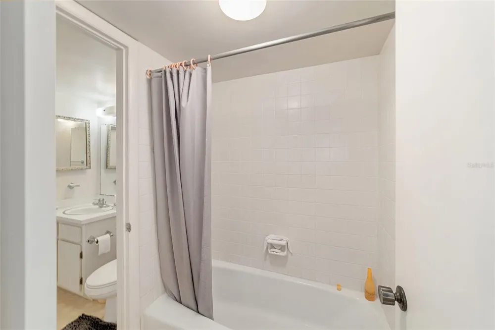 557 MIDWAY DRIVE #B ocala, FL 34472