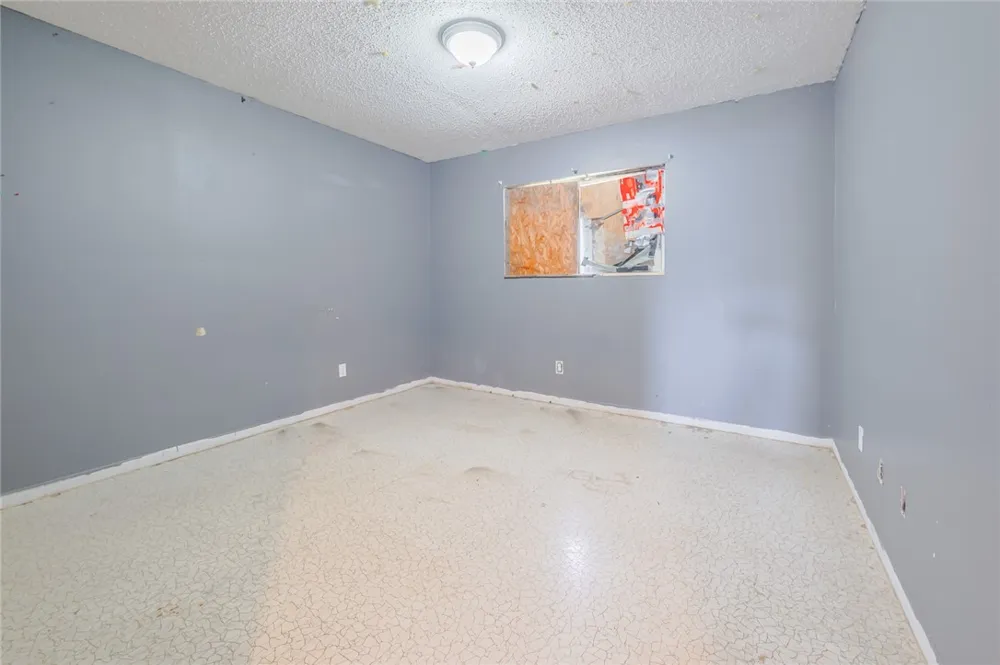 206 S Minneapolis Street Beeville, TX 78102