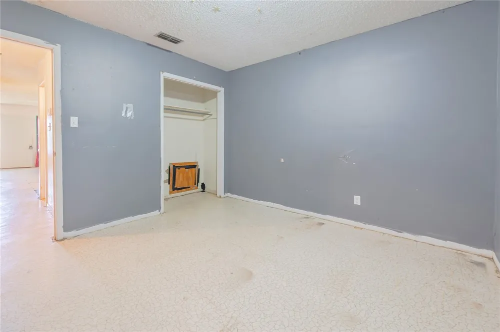 206 S Minneapolis Street Beeville, TX 78102