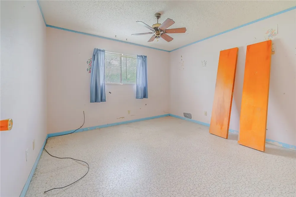 206 S Minneapolis Street Beeville, TX 78102