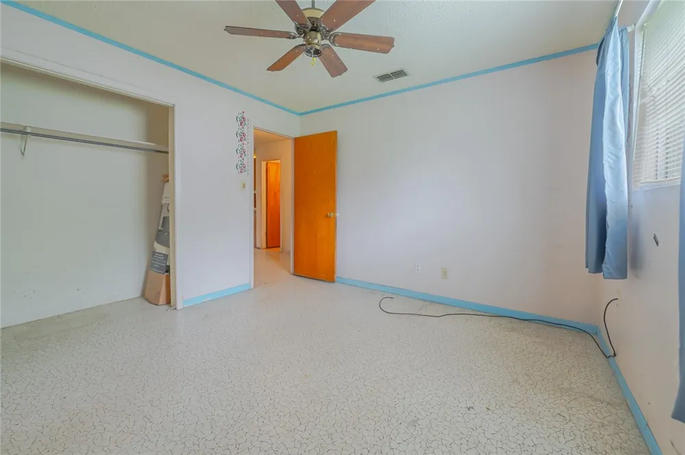 206 S Minneapolis Street Beeville, TX 78102