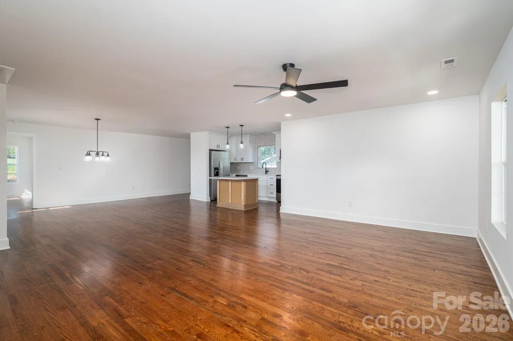 6123 Flay Road Cherryville, NC 28021