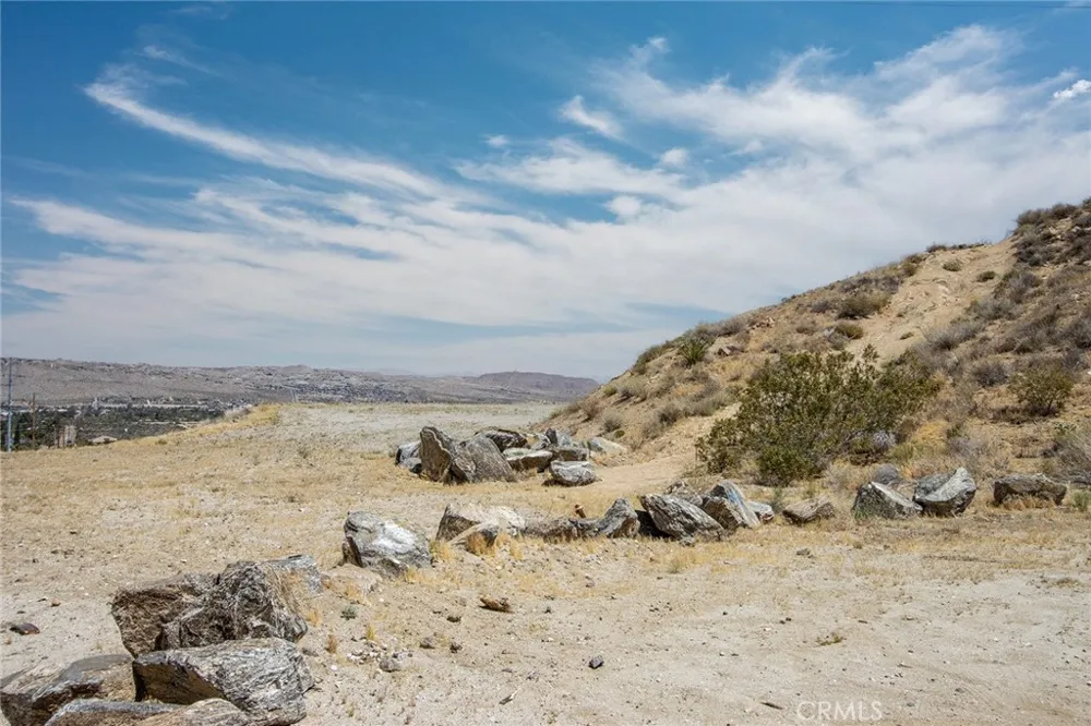 8811 Sage Yucca Valley, CA 92284