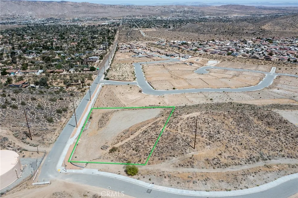 8811 Sage Yucca Valley, CA 92284