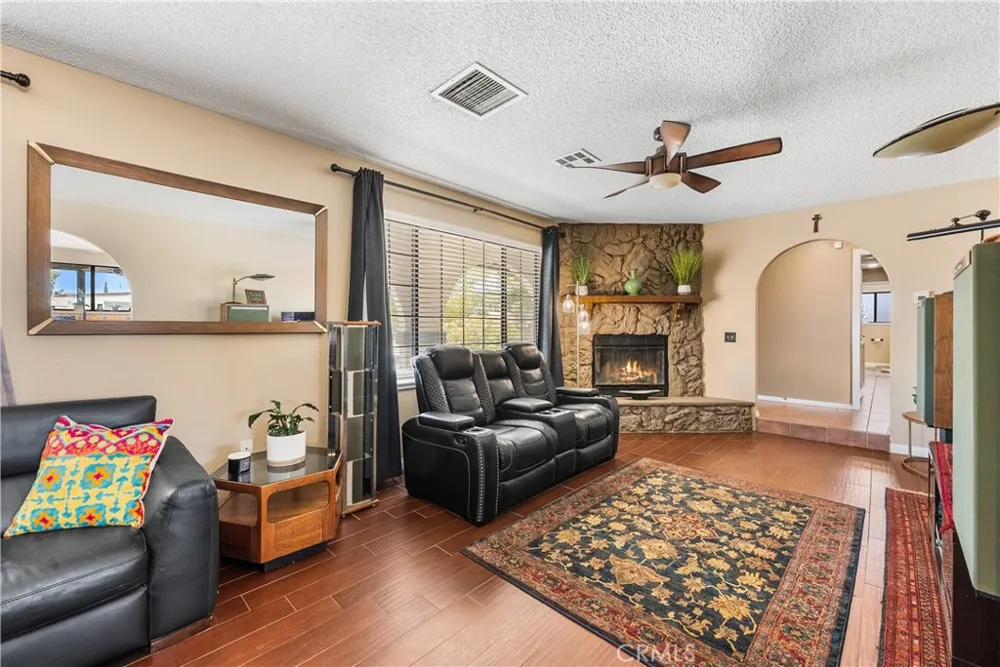 5055 W Avenue K12 Lancaster, CA 93536