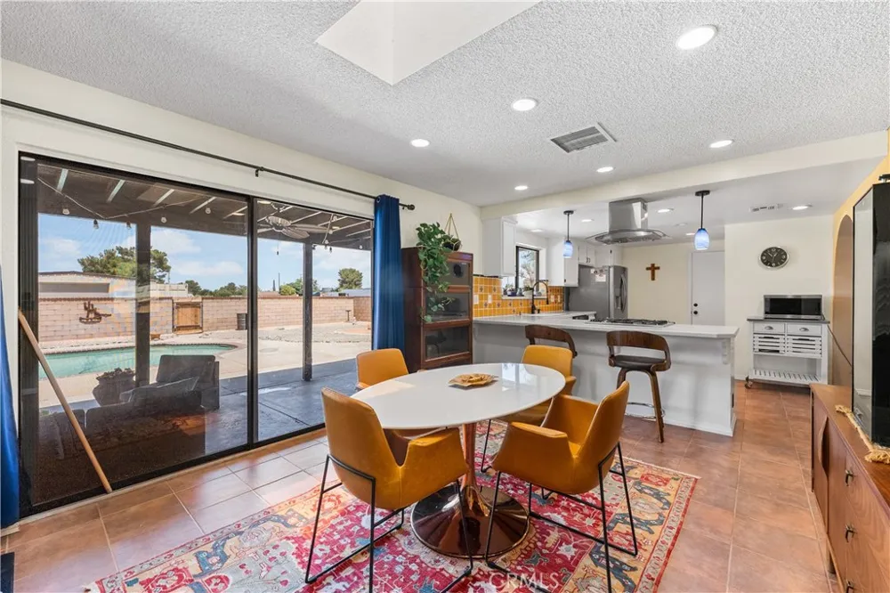 5055 W Avenue K12 Lancaster, CA 93536