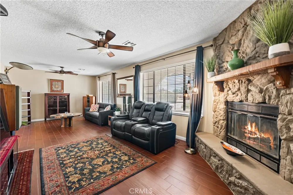5055 W Avenue K12 Lancaster, CA 93536