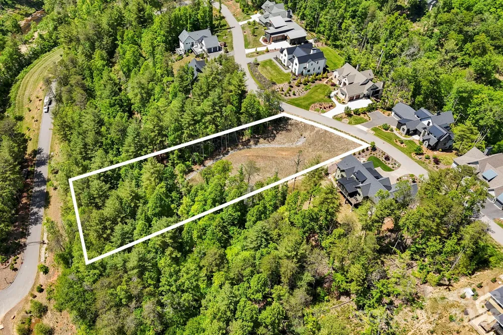151 Riverbend Forest Drive Asheville, NC 28805