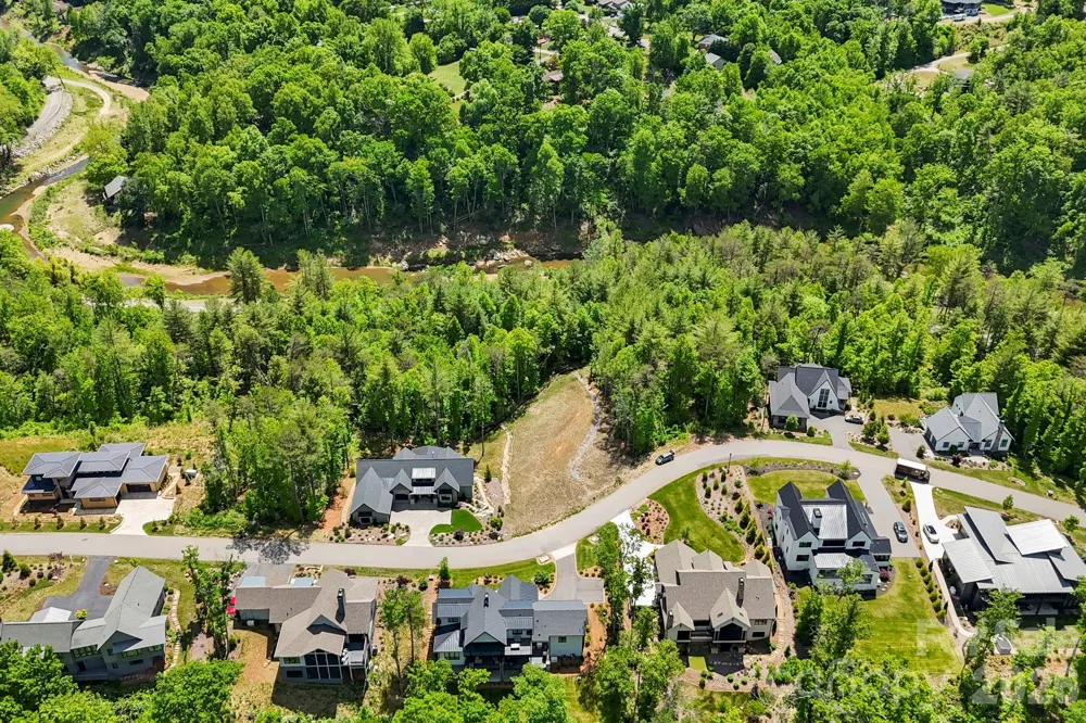 151 Riverbend Forest Drive Asheville, NC 28805