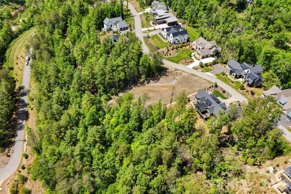 151 Riverbend Forest Drive Asheville, NC 28805