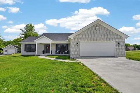 1415 NE Santee Drive