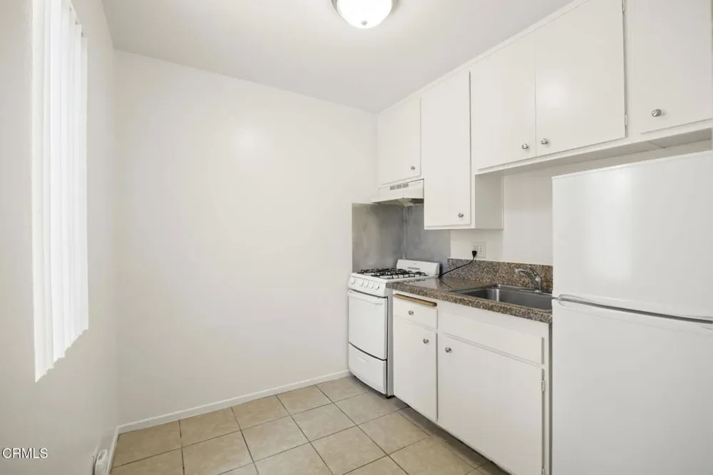 1381 E Santa Clara Street Ventura, CA 93001