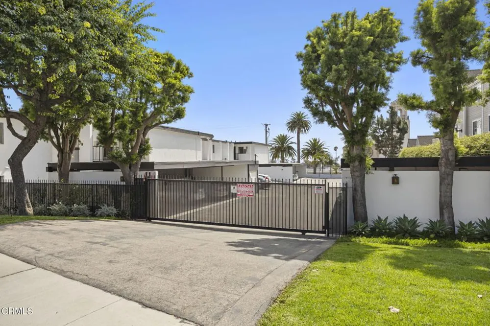 1381 E Santa Clara Street Ventura, CA 93001