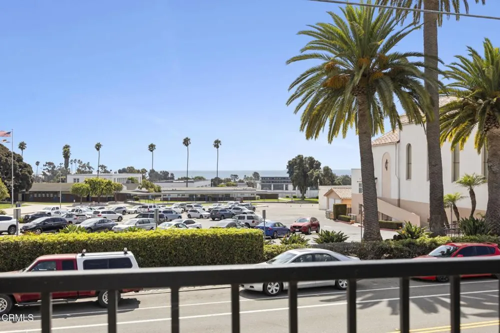 1381 E Santa Clara Street Ventura, CA 93001