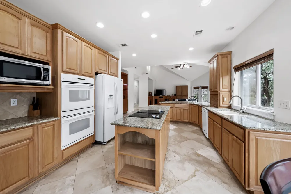 200 Vista West Ranch Road Dripping Springs, TX 78620