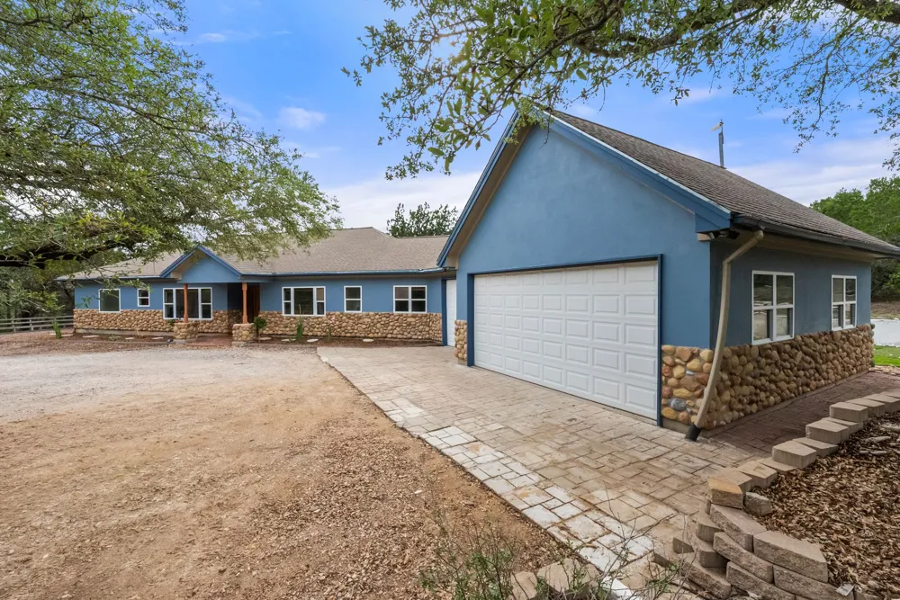 200 Vista West Ranch Road Dripping Springs, TX 78620