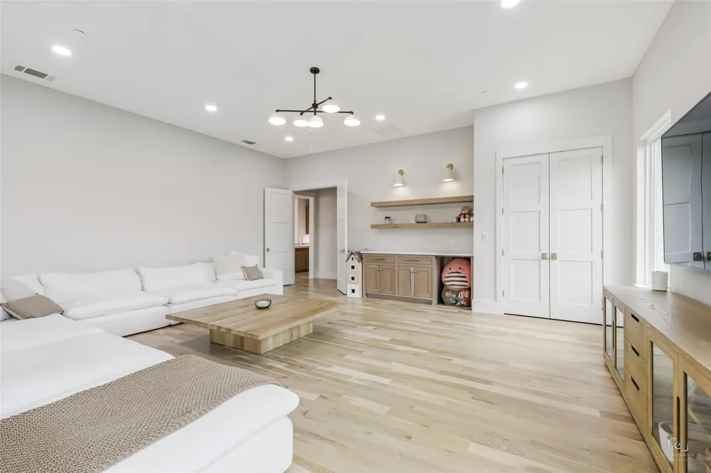 371 Broadwing Drive Fairview, TX 75069