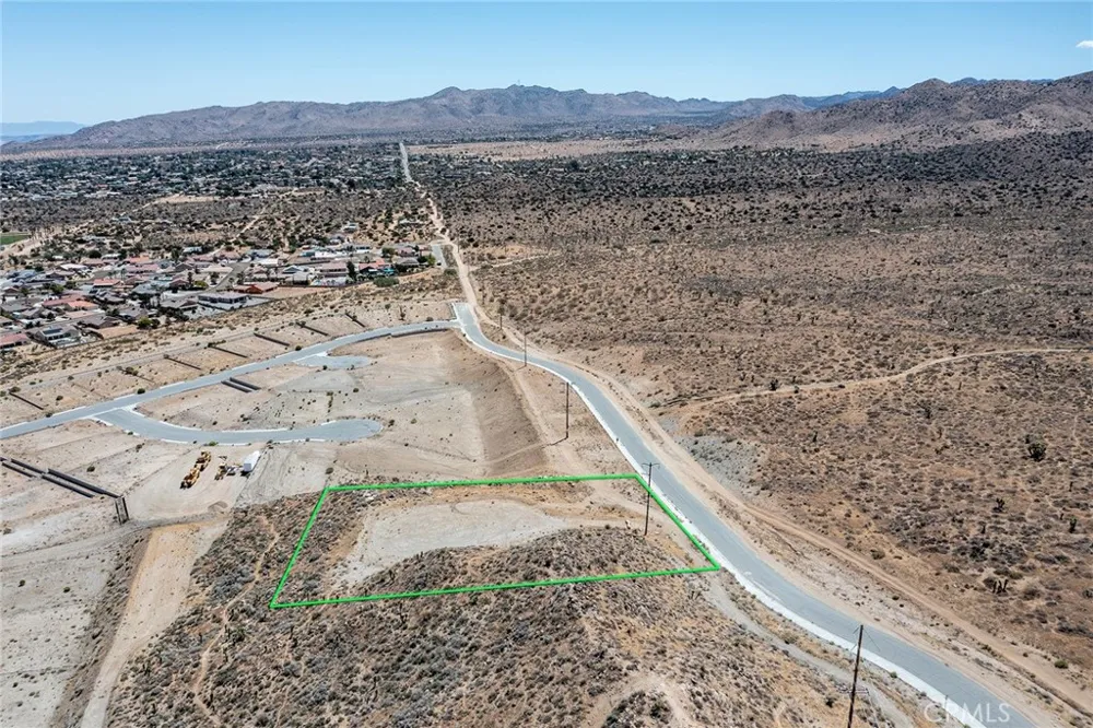 56950 San Andreas Yucca Valley, CA 92284