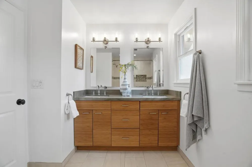 385 Carmelita Drive Mountain View, CA 94040