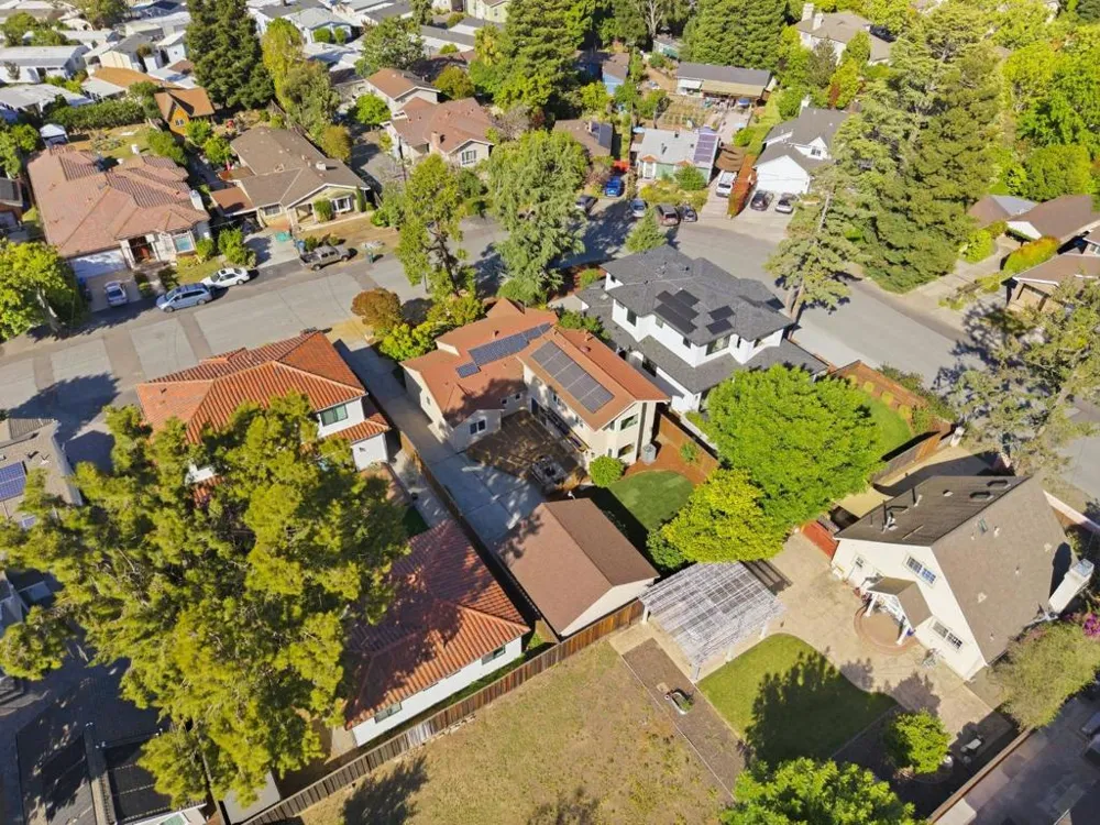 385 Carmelita Drive Mountain View, CA 94040