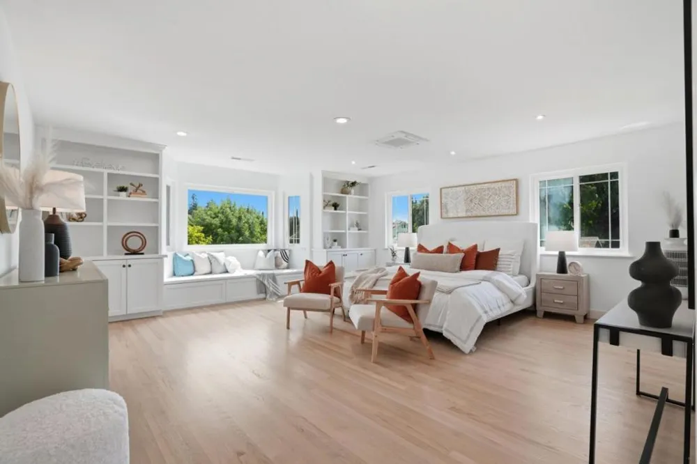 385 Carmelita Drive Mountain View, CA 94040