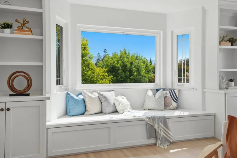 385 Carmelita Drive Mountain View, CA 94040